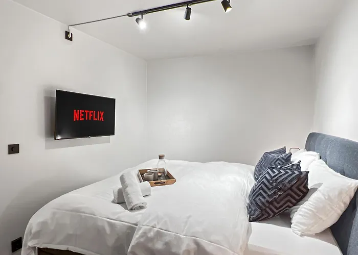 King Bed - Behind Bryggen - Renovated Des 23 דירה ברגן